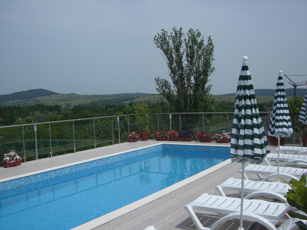Apartments In Relax Complex Fantasy Χισάρια Εξωτερικό φωτογραφία
